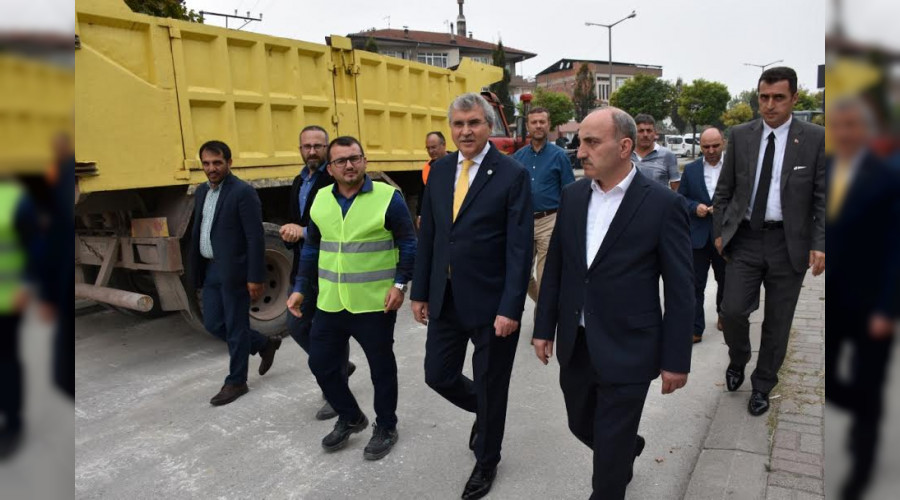 EHT ASTSUBAY YAAR GLLER CADDES'NDE LK KAZMA VURULDU