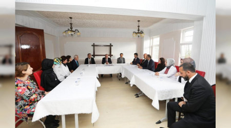 Vali Nayir Serdivan Halk Eğitim Merkezini Ziyaret Etti