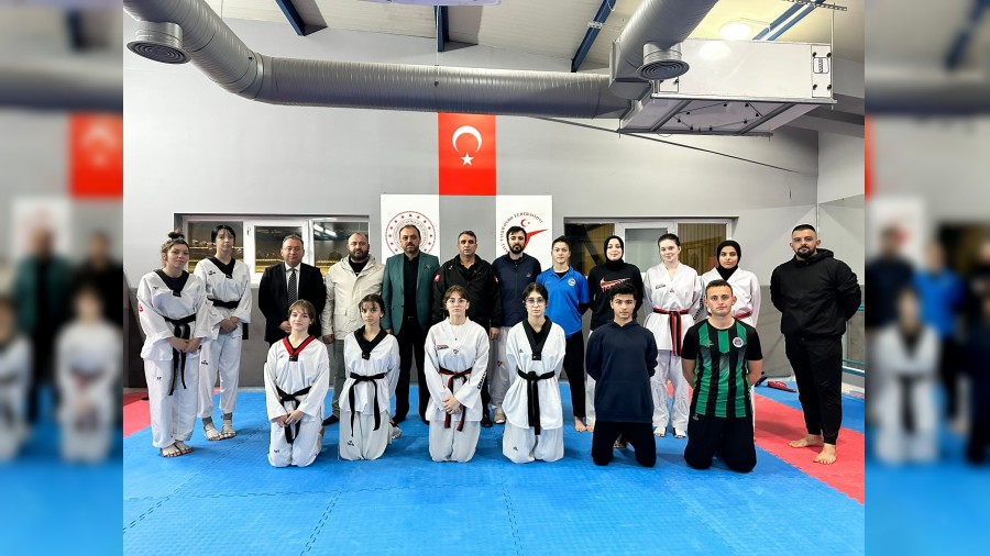 Büyükşehir’in kick boks ve taekwondocuları şampiyonada ter dökecek