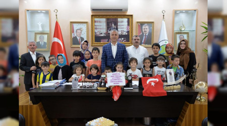 Koca yürekli miniklerden örnek davranış