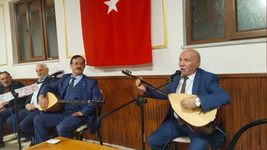 Sakarya Erzurumlular Derne�i�nde A��klar Gecesi b�y�k ilgi g�rd�