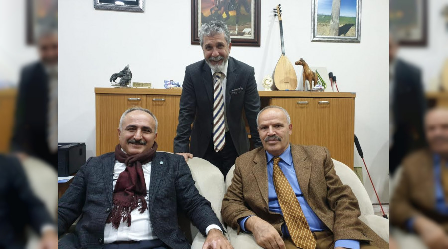 Sakaryalı gönül elçisi  eski dostlarıyla buluştu