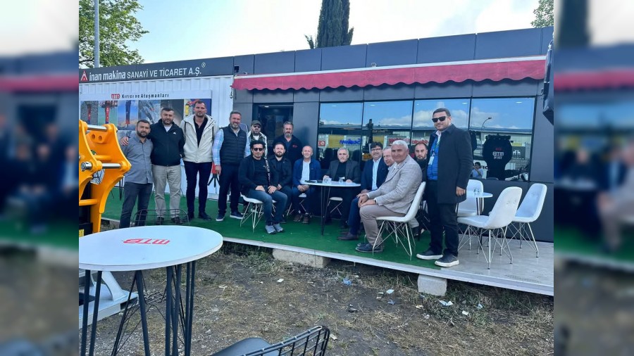 Ali nciden -Mak Fest 2025e anlaml ziyaret; 15 Temmuz Milli rade Dernei ynetimi fuarn son gnnde tm standlar gezdi