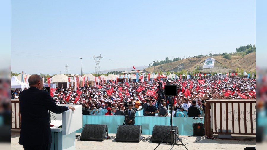 Bakan Alemdar, Malazgirtin 954. ylnda Ahlat ve Malazgirtteydi