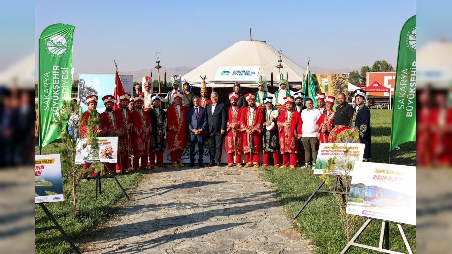 Başkan Alemdar, Malazgirt’in 954. yılında Ahlat ve Malazgirt’teydi