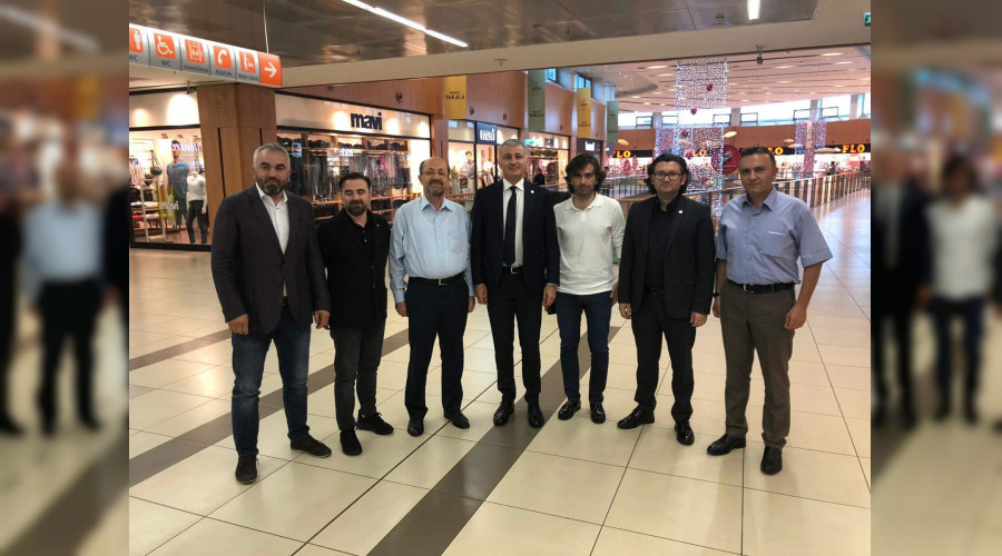Bakan Altu Ada AVM sakinleri ile bir araya geldi