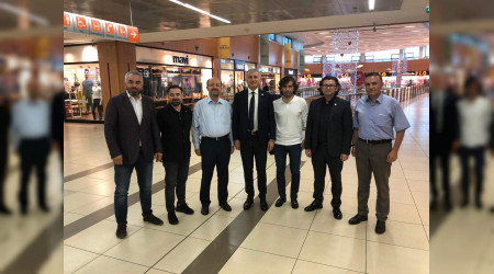 Bakan Altu Ada AVM sakinleri ile bir araya geldi
