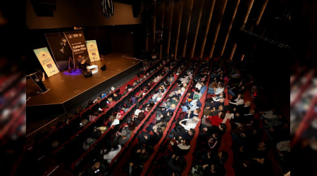 OKM'de Türkülerle Duygu Dolu Bir Gece