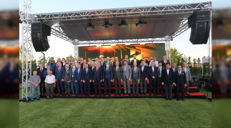 SAKARYA  DNYASI'NIN YILDIZLARI BELL OLDU
