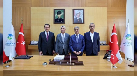 Ticaret Bakan Bolat, Bykehir Belediyesini ziyaret etti: