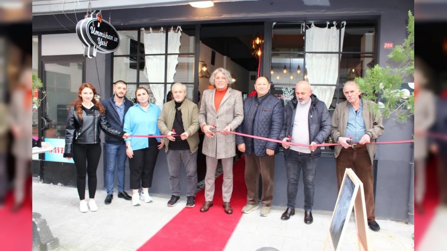 Adapazar�'na yeni bir lezzet dura��: �mm�han'�n Yeri ikinci �ubesiyle hizmete girdi