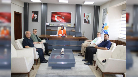 Akif Yener; Fazilet Durmu'a ziyaret etti