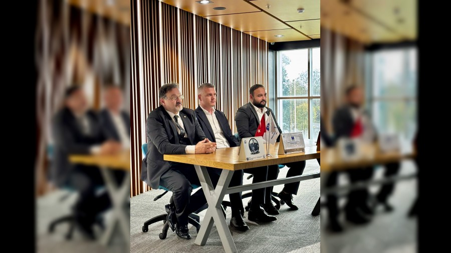 Depremi Deil Ama Afeti nlemek Mmkn!