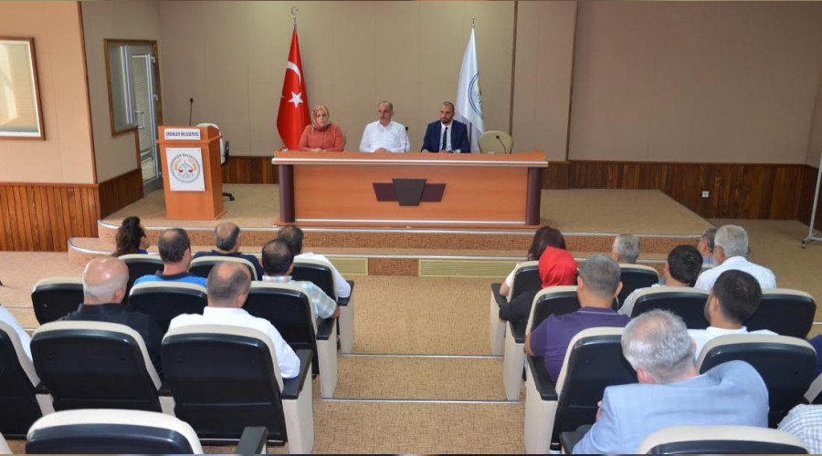 HACIOLU CADDES'NDE ALIMALAR BALIYOR