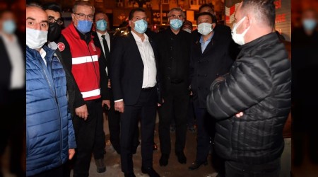 İzmir’in ve İzmirli kardeşlerimizin yanındayız