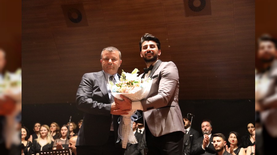 Sakarya Ticaret Borsası Türk halk müziğinden eşsiz eserlerle Yaz Konserini gerçekleştirdi.