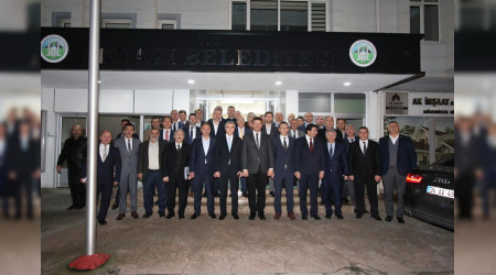 SAKARYA BÜYÜKŞEHİR BELEDİYESİ KURMAYLARI İLE BİRLİKTE AKYAZI'DA İSTİŞARE TOPLANTISI GERÇEKLEŞTİRDİ.