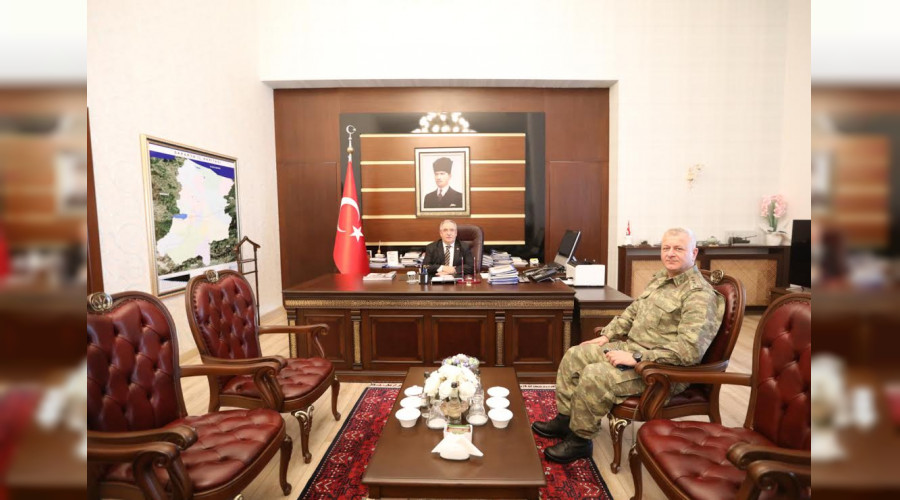 Garnizon ve Tugay'n Yeni Komutan Vekilinden Vali Nayir'e Ziyaret