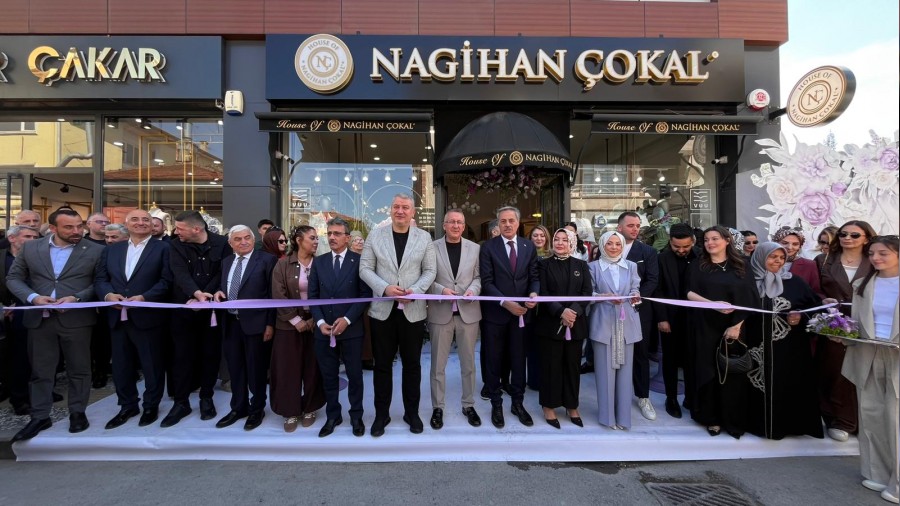 House of Nagihan �okal kap�lar�n� a�t�; Adapazar��nda yeni bir moda adresi