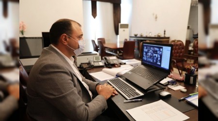 Vali Çetin Başkanlığında Geniş Katılımlı Koronavirüs Değerlendirme Toplantısı Yapıldı