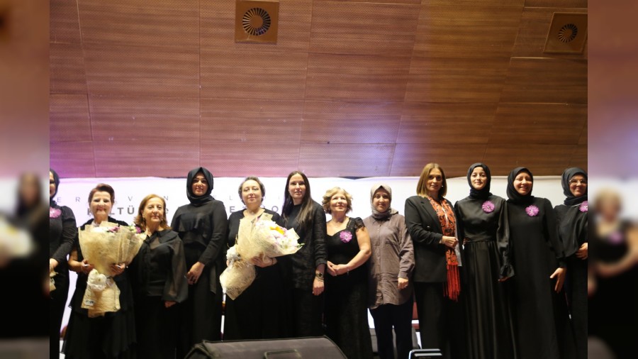 Nostalji Dolu Bir Akşam