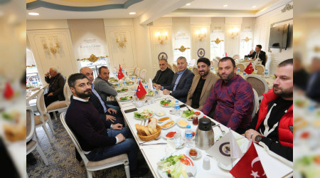 SATSO 8. Meslek Komitesi yllk istiare toplantsnda bir araya geldi
