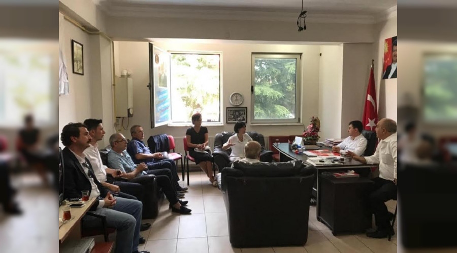 Fatma Kurtulu, Demokrat Partiyi ziyaret etti.