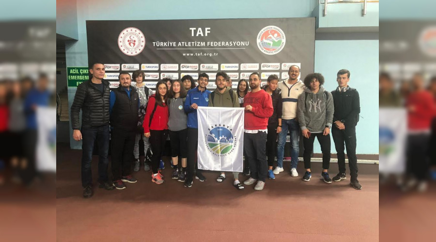 Büyükşehirli sporcular İstanbul'dan derecelerle döndü