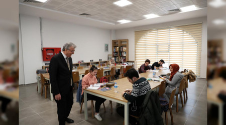 Tek gndemimiz insana hizmet