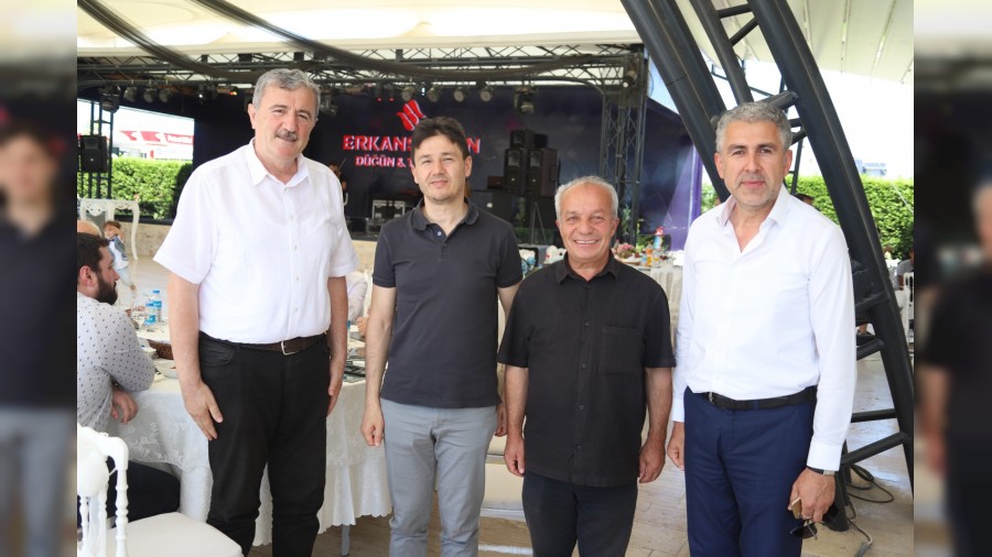 mer Asaf ve Yavuz Selimin snnet cemiyeti beeni toplad 